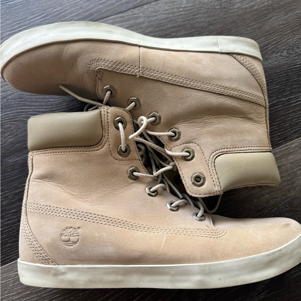 Timberland Women's Beige/Taupe Leather Boots